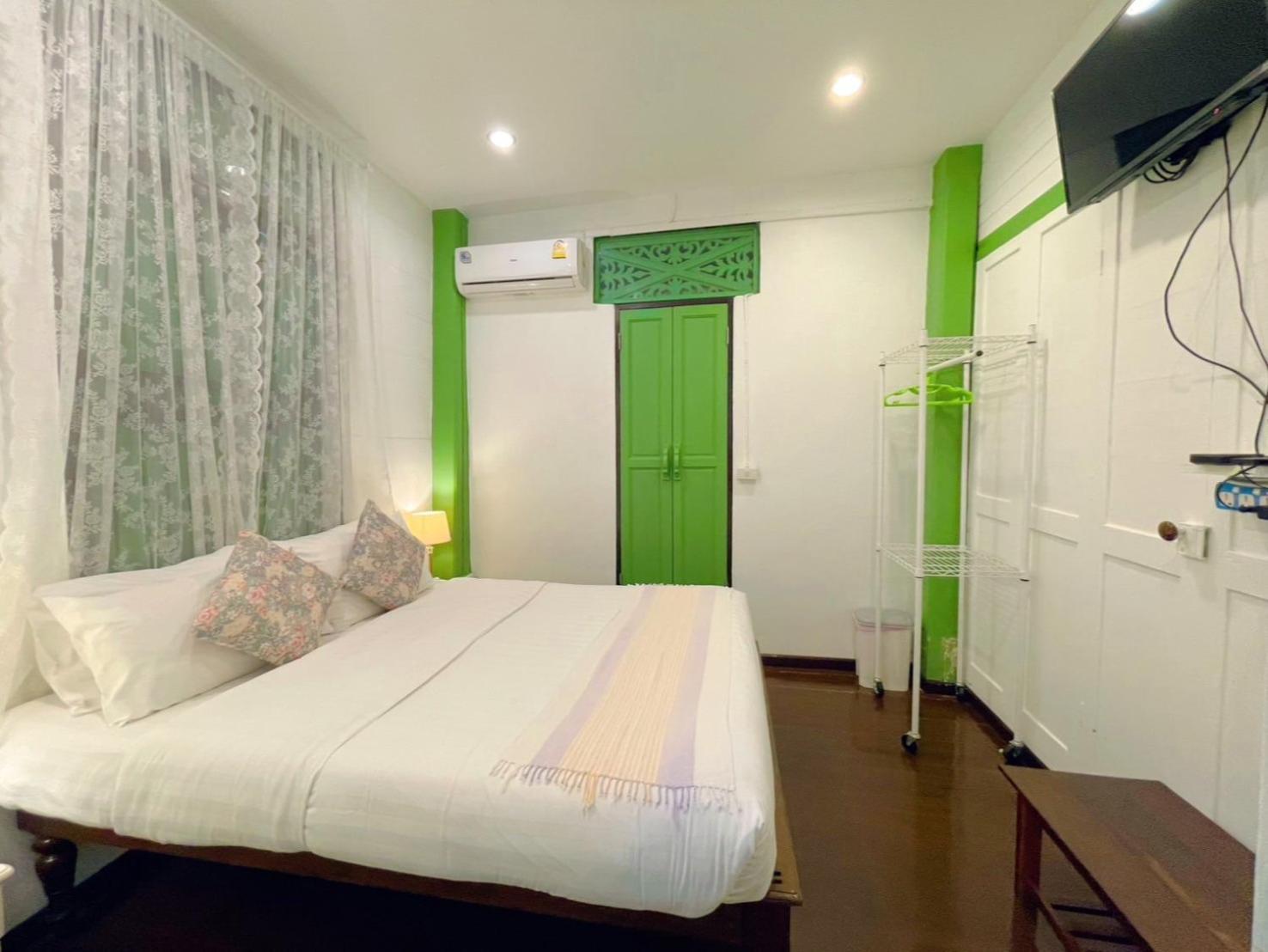 Green Teak House Bangkok Exteriör bild