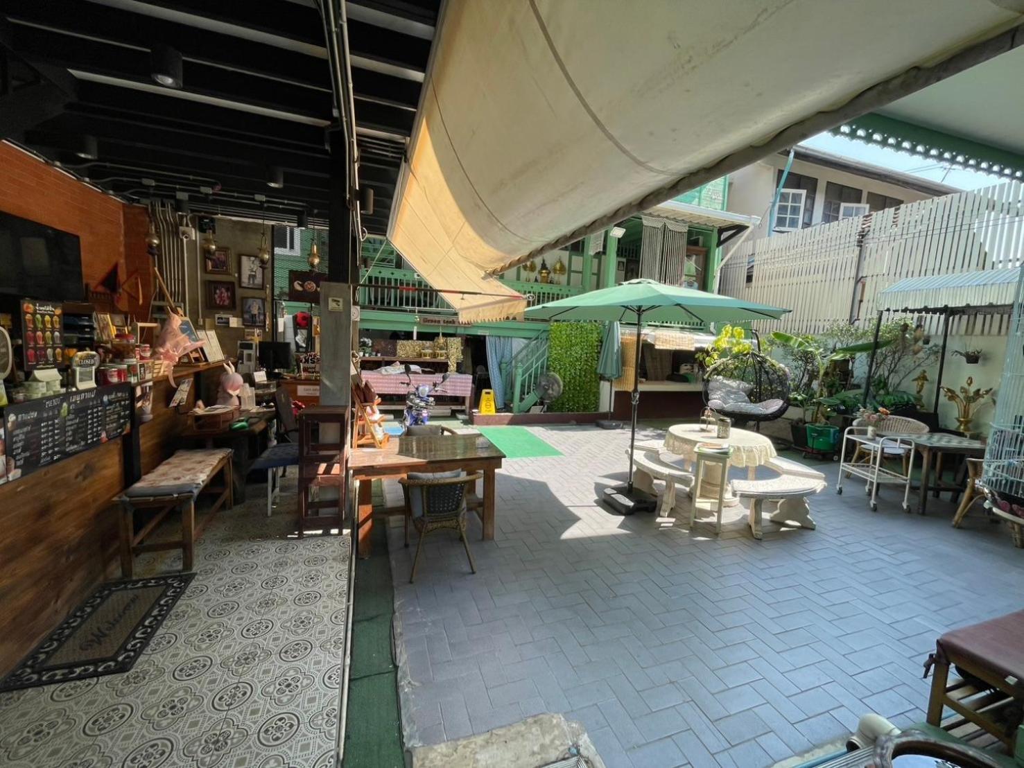 Green Teak House Bangkok Exteriör bild
