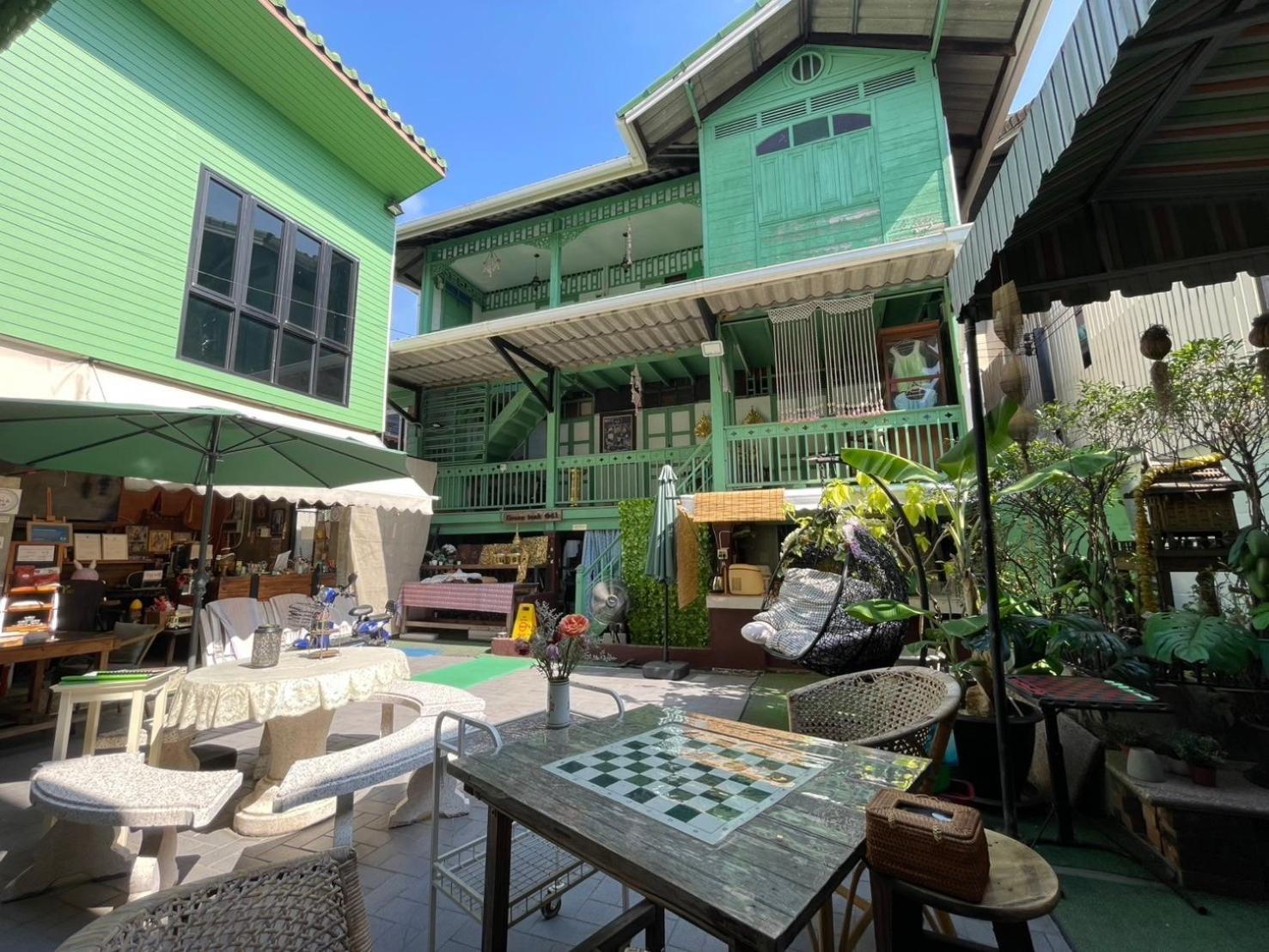 Green Teak House Bangkok Exteriör bild
